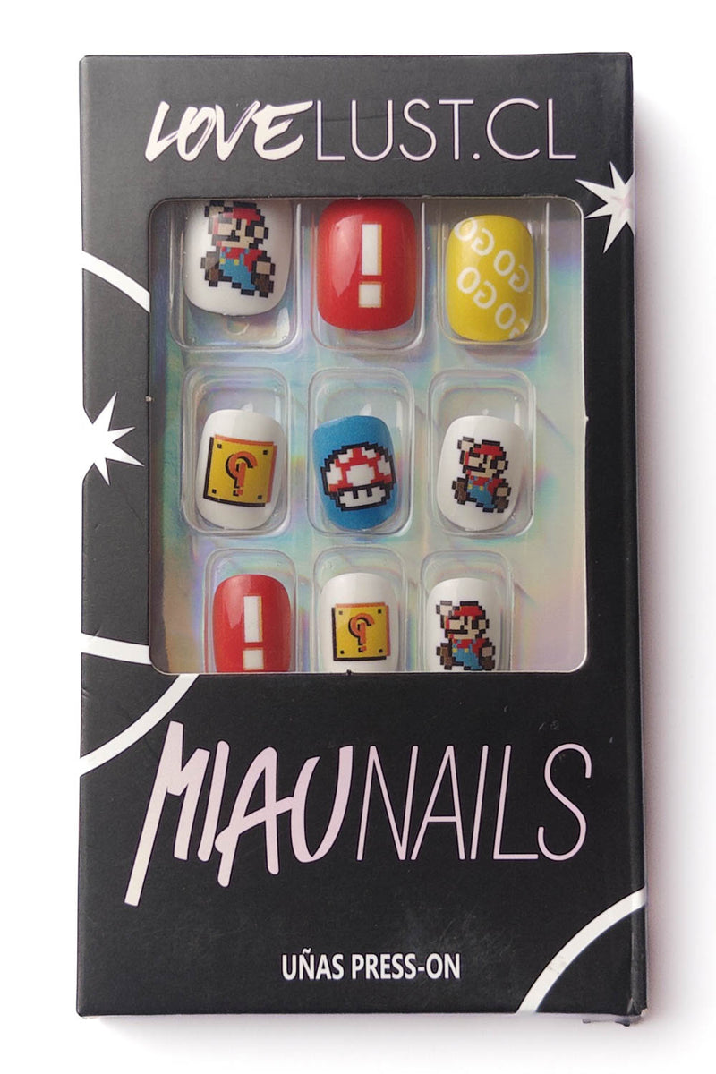 Uñas Press On Game Over