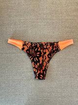 Calzón Bikini naranjo negro